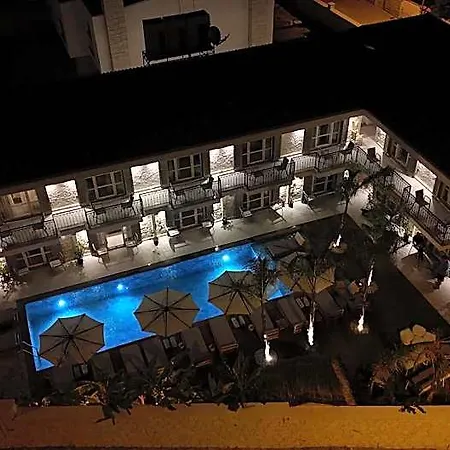 Q Alacati Luxury 住宿加早餐酒店 Çeşme